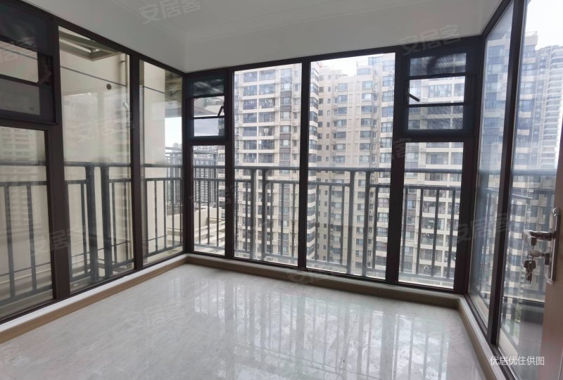 急售中海九玺全新未入住4房2卫吾悦广场旁精装现房