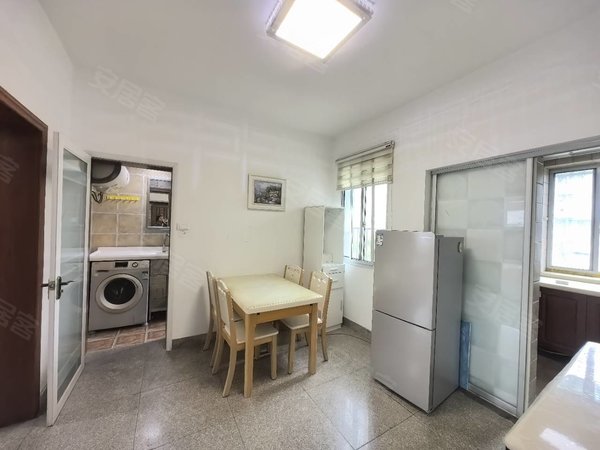 金华婺城婺城江南婺城南苑小区(西1-西8幢)轻轨口，世贸广场近，小区停车方便，民水民电，中医院近，拎包住出租房源真实图片