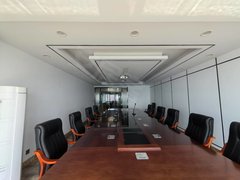 丹东振兴六纬路小学学区水岸豪庭 212平 豪华装修 适合商用 接待很有面出租房源真实图片