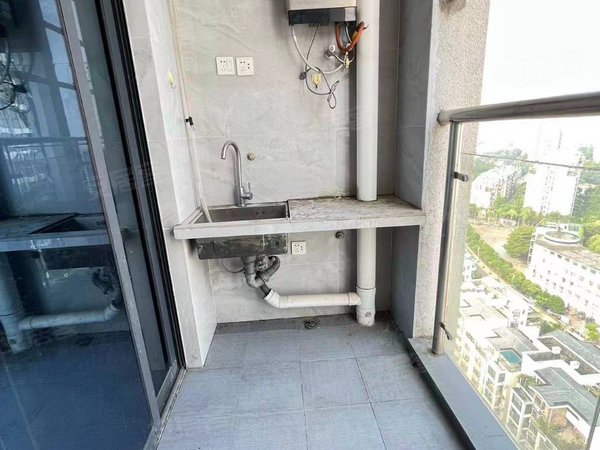 南宁江南五一路富宁大厦房东好说,价格可谈,富宁大厦小区,随时可以