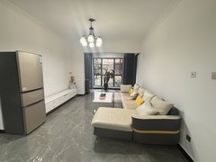 曲靖沾益益源商城租房 望海小学边 精装修两居室，陪读 上班，自带家具家电出租房源真实图片