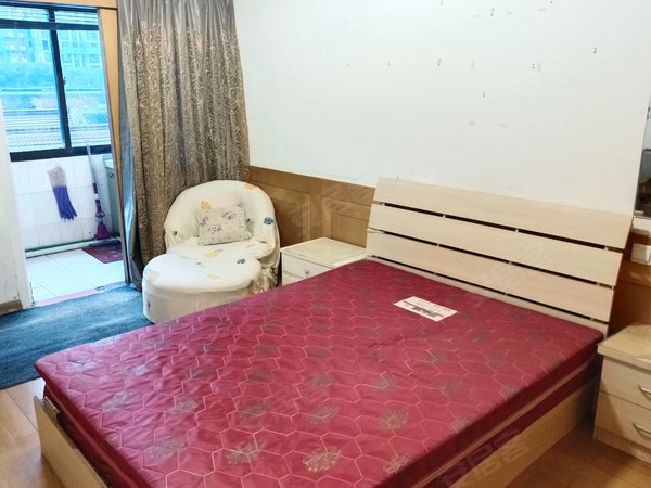 张家港杨舍杨舍中心通运新村(1-49幢)Q通运新村5楼朝南单室套8千4设施齐全阳光充足独立厨卫有钥匙出租房源真实图片