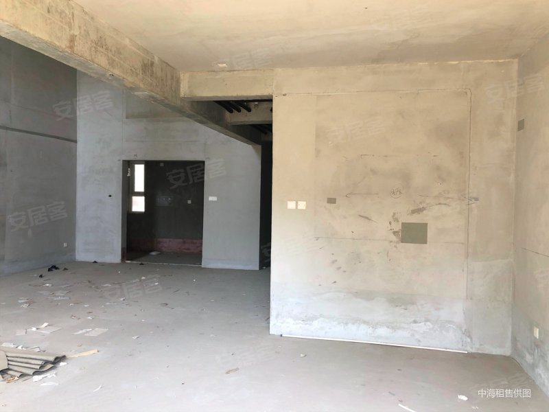 中海城屿墅 180平3室3卫上叠拼带露台 400w