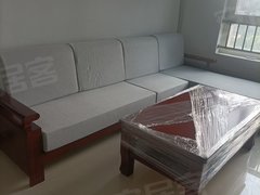 齐河城区齐河城区万达旁 阳光一品 三室两卫 家具家电全 拎包入住出租房源真实图片