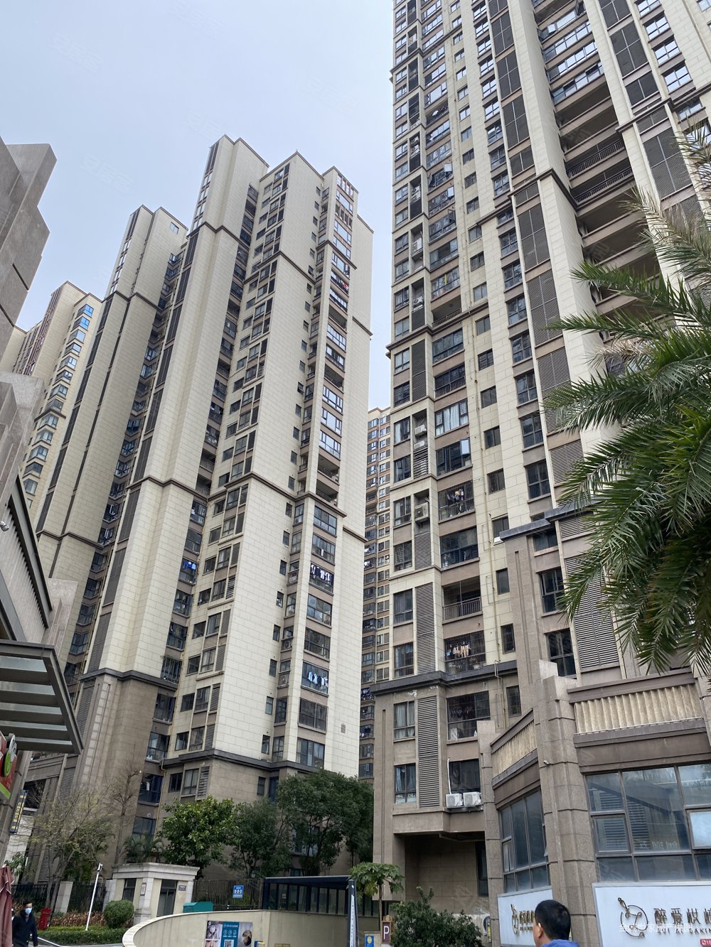 送杂物间世茂摩天城精装家具家电全送三房两厅两卫