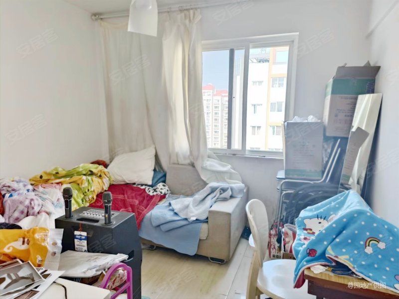 医疗配套成熟 满五 正南朝向 小区绿化高 高楼层视野好,铁合金怡芳苑