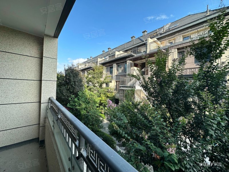 建发独墅湾(别墅)4室2厅3卫190.23㎡南618万