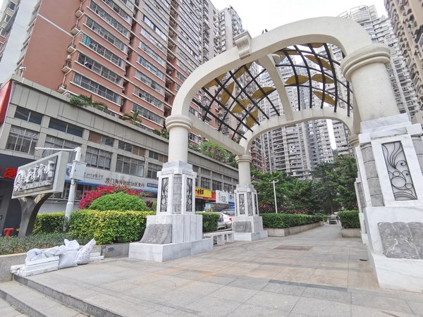 【多图】海湾新城,湖滨北路租房,滨北2号地铁口 高层精装2房 看山