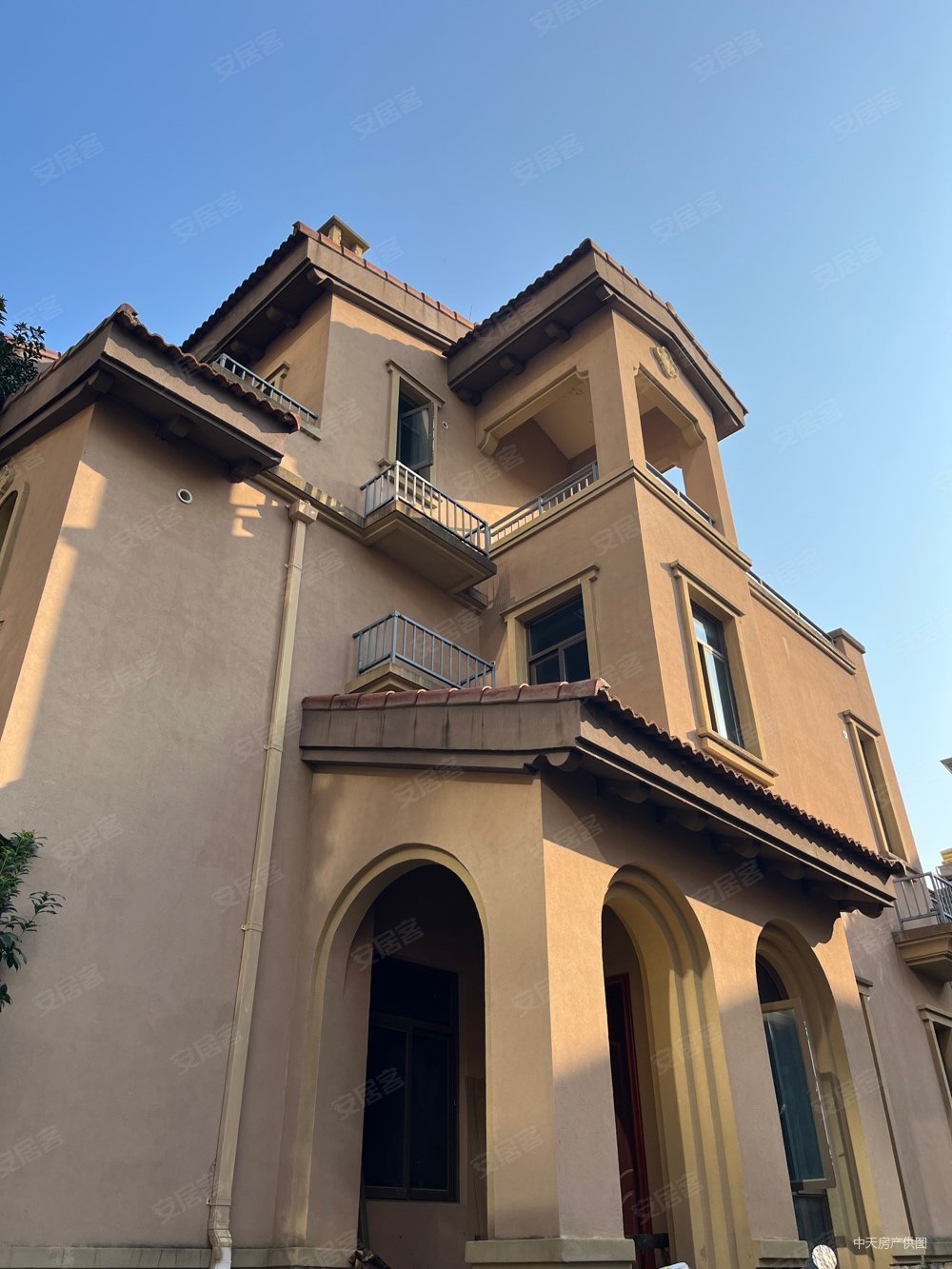 浏阳碧桂园岭誉(二期别墅)6室2厅6卫256㎡南北608万