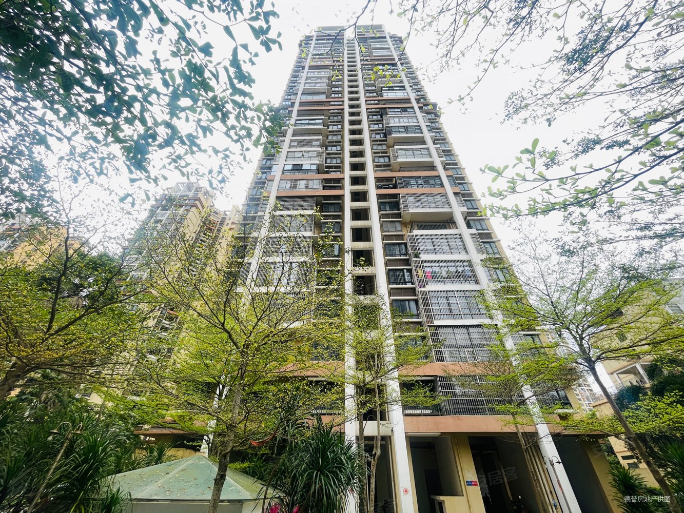 新上 时代城 永和花园 113平 带车位 楼层高 电梯随时看