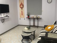 东台东台城区鼓楼路步行街向阳桥旁边独门独户两室一厅加院子有平台1200 一个月拎包住出租房源真实图片