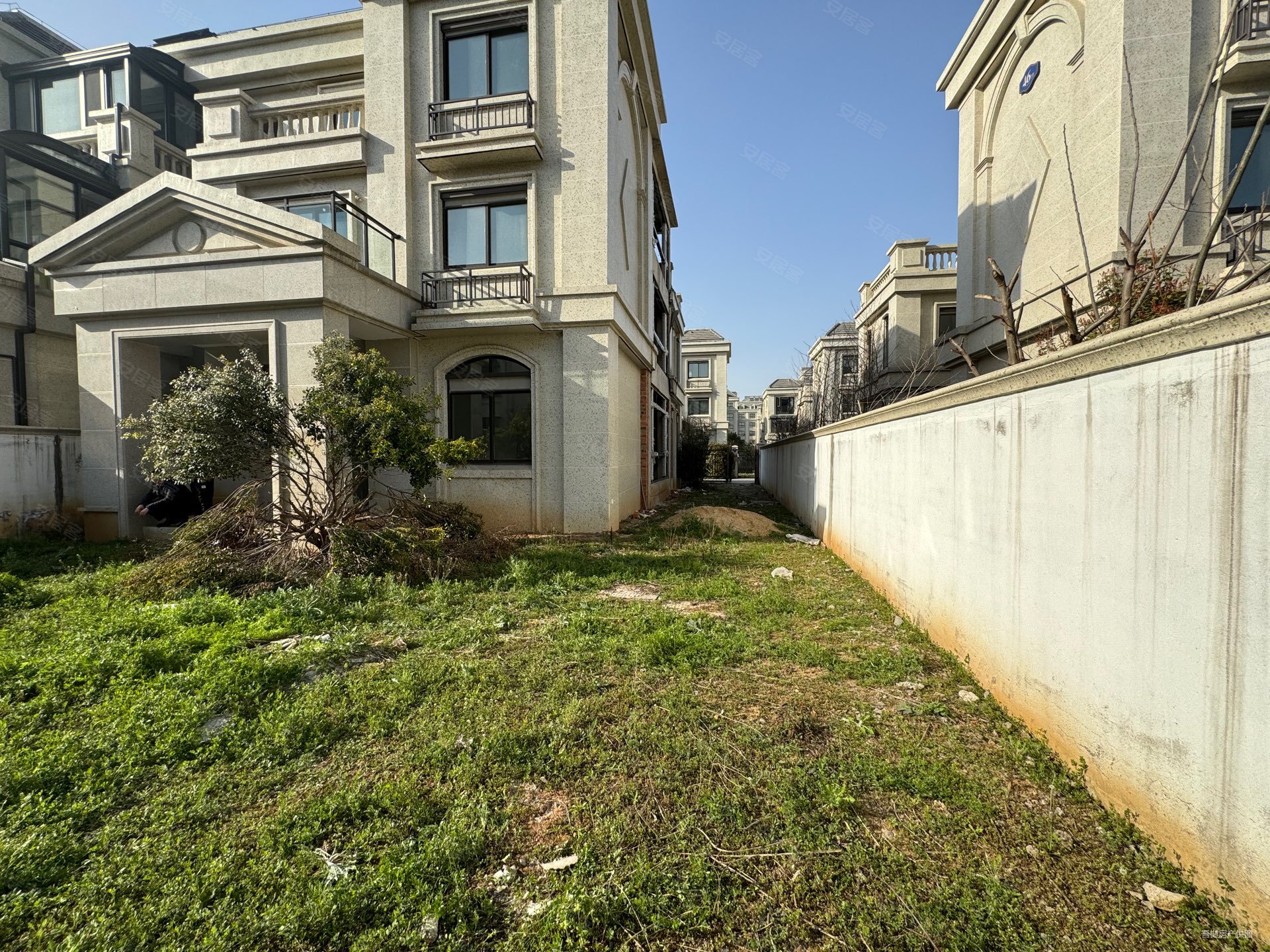 梧桐墅(别墅)7室3厅4卫282㎡南北570万