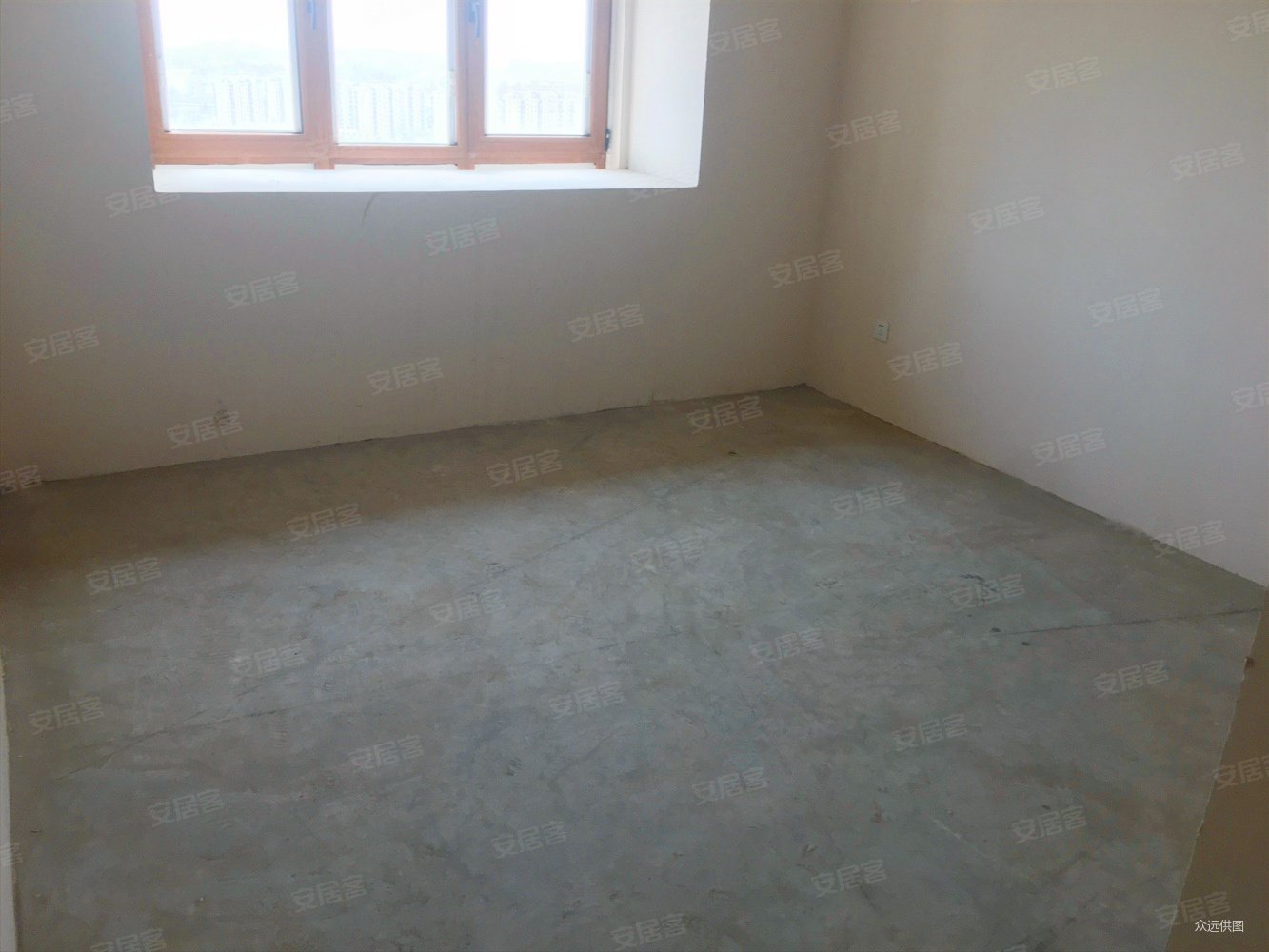 高新区 停车方便 临地铁 中间好楼层 满五 次新房,通宇林景博园二手房