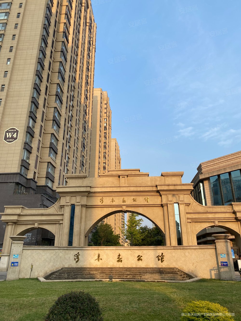 浮来春公馆二期电梯洋房143平三室两卫送车位精装过二急售