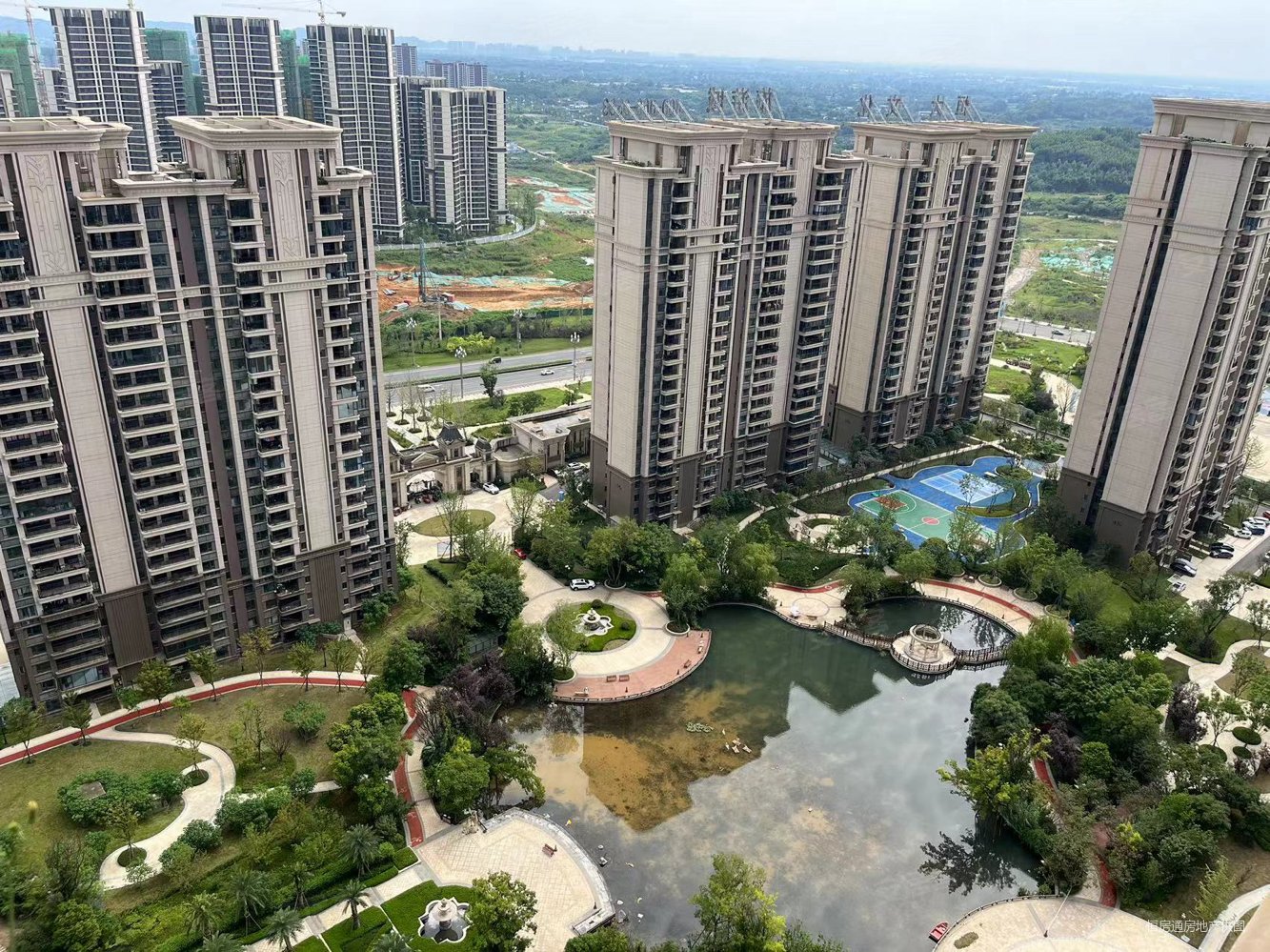 文旅城,套四双卫全新空房未入住,带新风地暖,楼层视野开阔,恒大文化