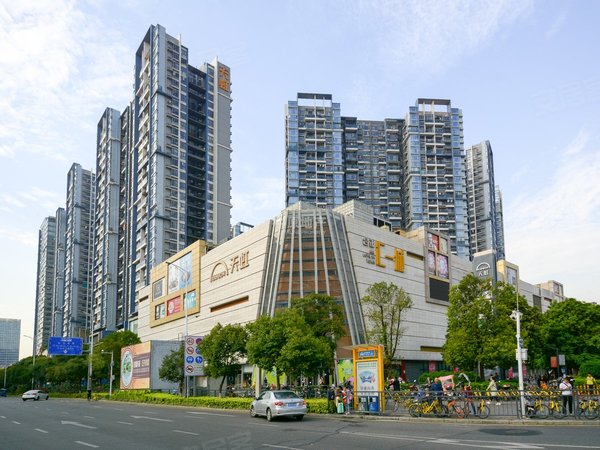 深圳宝安西乡合正汇一城(好房推荐)天虹楼上!