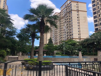 美的商业城300米,离东莞第三人民医院800米,旁边就是皇庭一号幼儿园