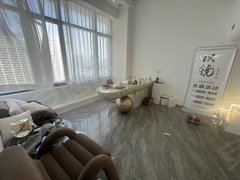 南昌红谷滩怡园路（美容装修轻奢风格）卫东站熙梦里loft工作室出租 看房方便出租房源真实图片