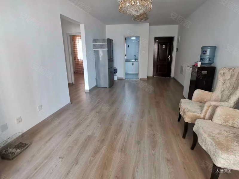 好位置 南北通透 好停车 真实在售 不靠路,鲁商蓝岸公馆二手房,200万