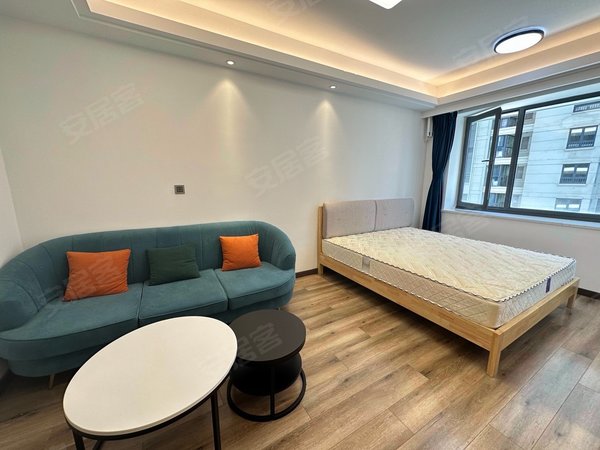 昆明官渡巫家坝万科翡翠二期(商住楼)全新整租loft 公寓民水民电 1500