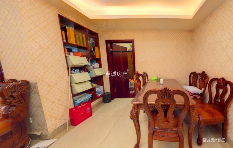 青五点赞房精装房泡西时代尊城1楼带花园房套五双卫