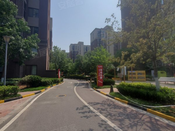 【多图】绿地国科新里城璟园，白云山公园租房，绿地国科璟园，多套房源出租，南卧带阳台空调（月付）只交电，城阳租房-青岛58安居客