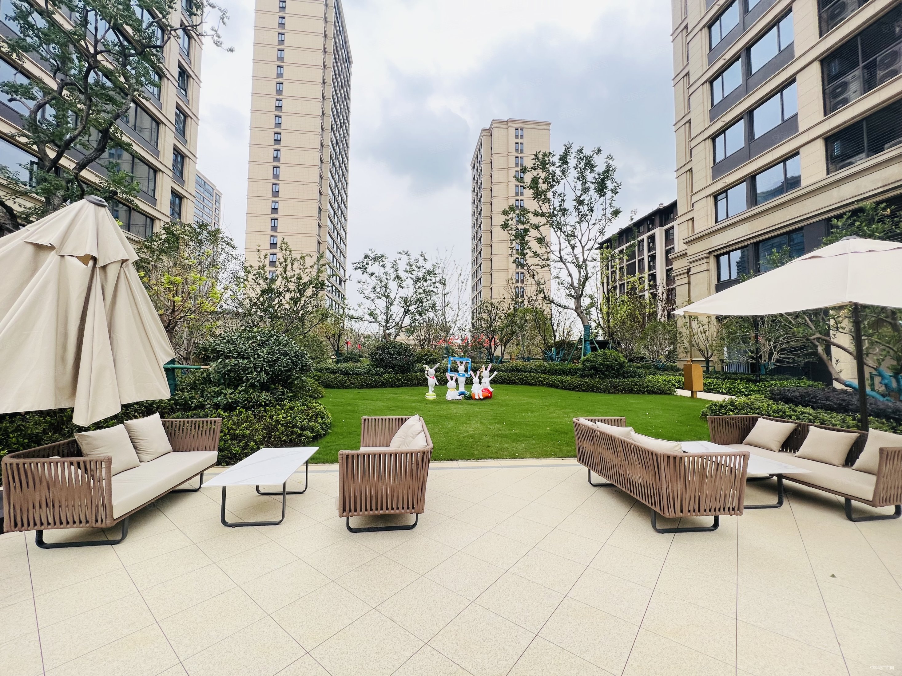 禹洲绿城兰园4室2厅2卫138.13㎡南北479万