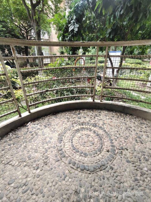 汀香水榭 正南朝向 满二 精装修 临地铁 大两居金银湖