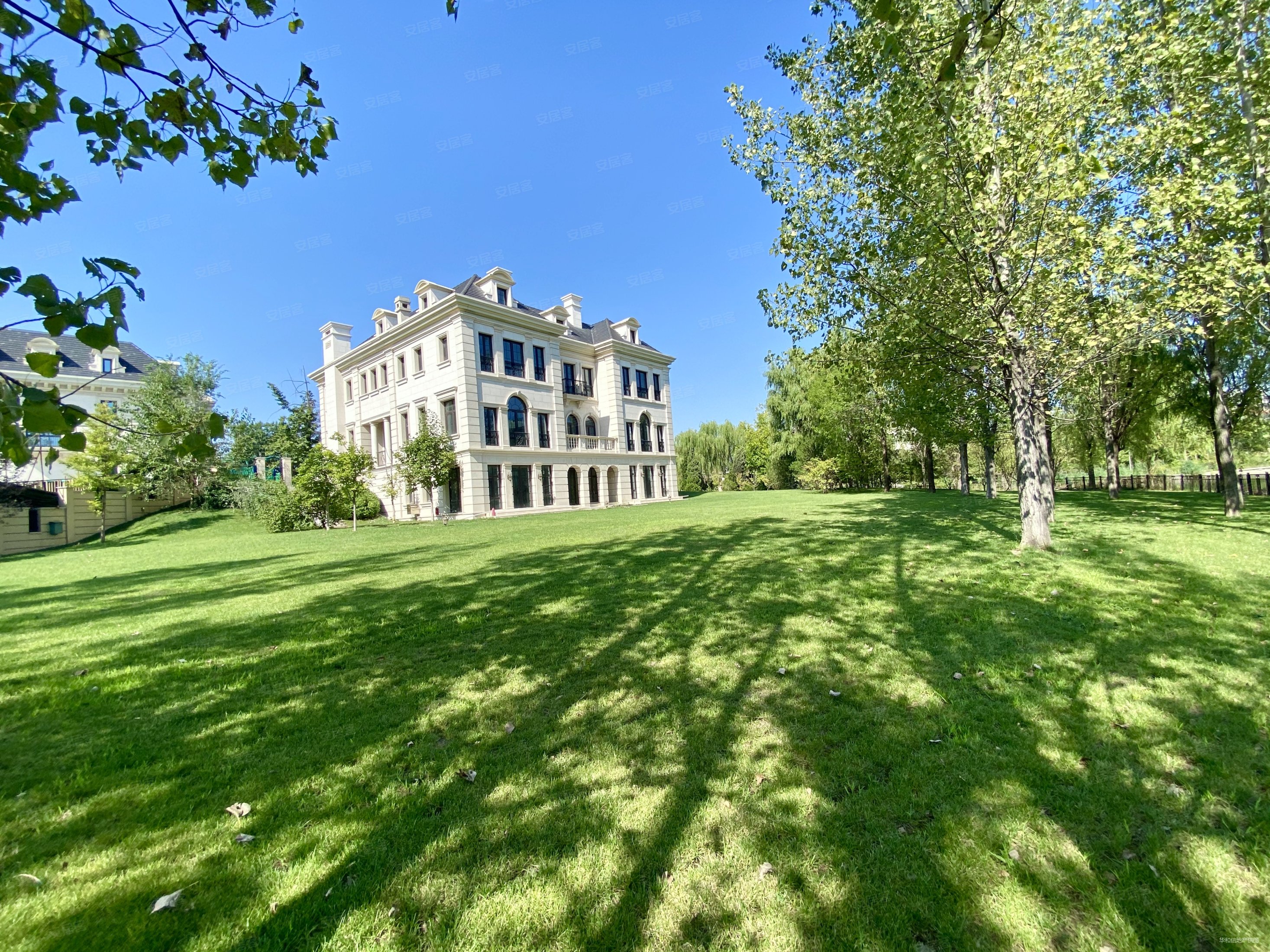 远洋lavie6室3厅6卫2168㎡南北21000万