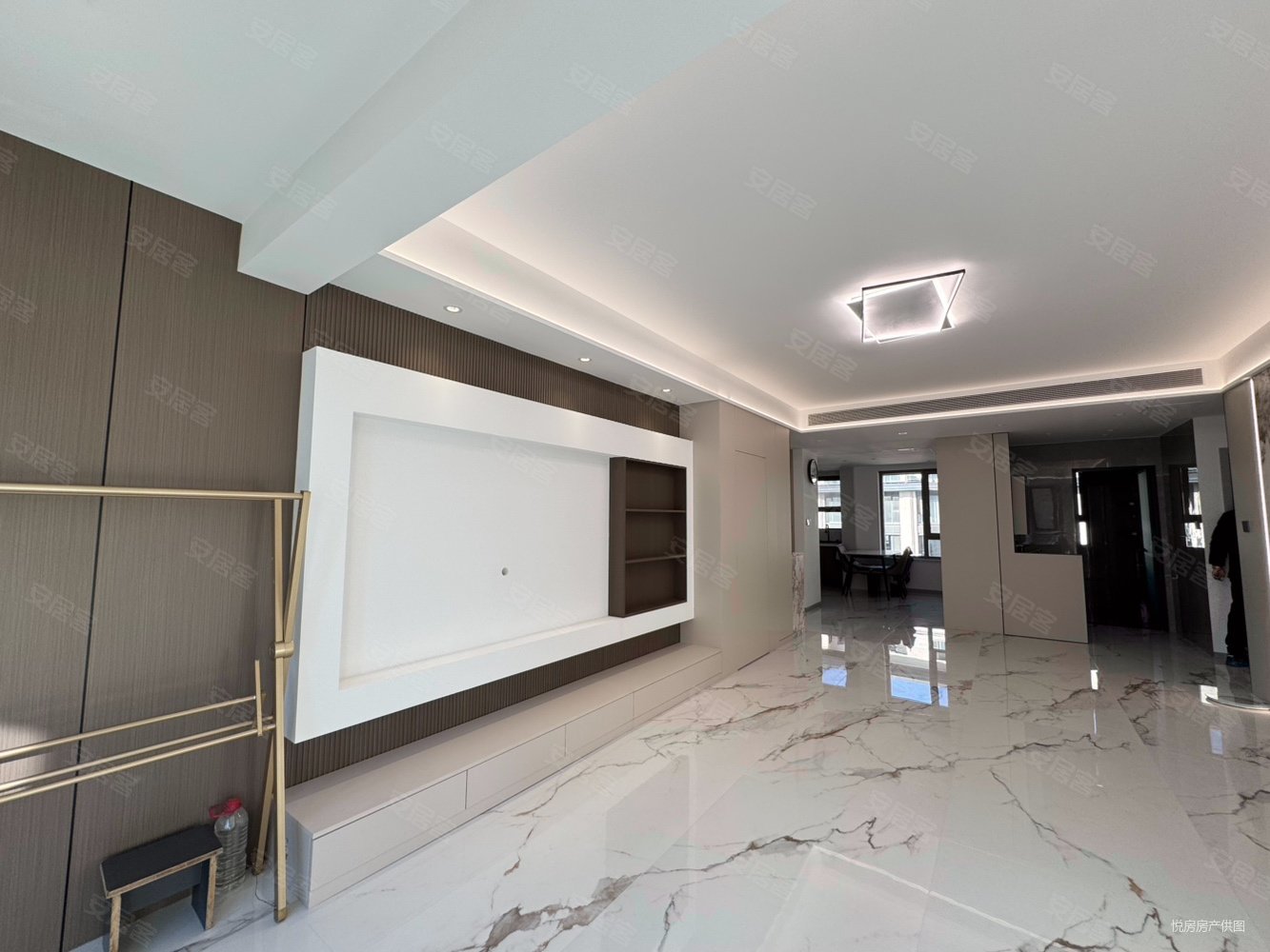 汇置尚岛3室2厅2卫129㎡南北159万