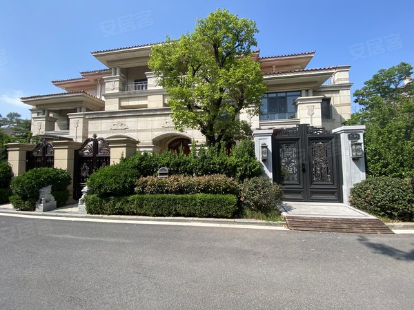 济南历下旅游路原山九号旅游路南 434平别墅带院 4层 可办公 可做会所