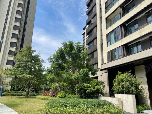 珠海高新区唐家湾仁恒滨海半岛(五期)仁恒滨海半岛五期精装3房,简约