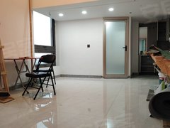 张郭庄地铁站金隅时代中心 3居室 精装修 南北通透 电梯房