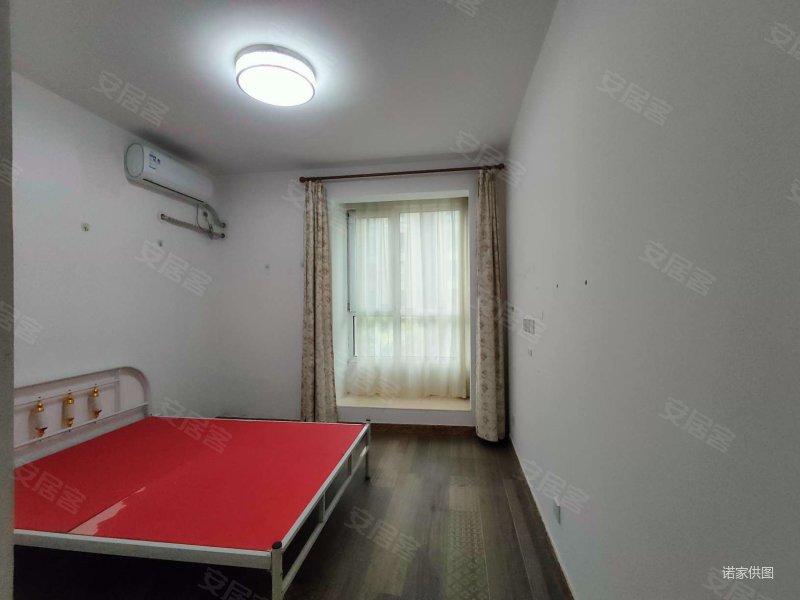 复地湖滨广场 购物方便 南向采光好 近地铁 小区新 出行方便