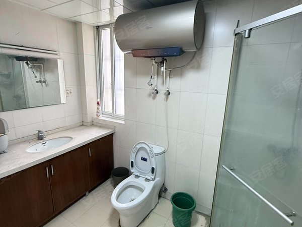 海宁长安镇农发区修川花园长安修川花园精装自住三房出租！拎包入住！出租房源真实图片