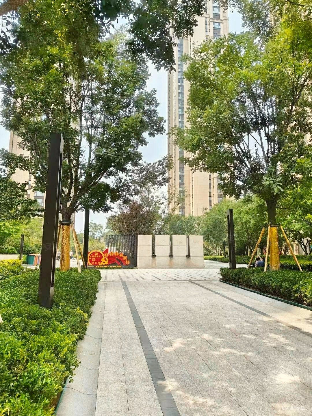 三环内次新房兴隆臻园精装小三室3号线地铁送家具家电