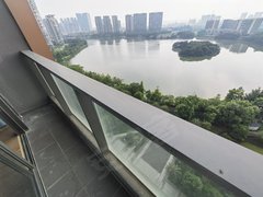 佛山禅城绿岛湖（优选）东岸广场正湖景公寓 两房 家电家私已配齐 随时入住出租房源真实图片