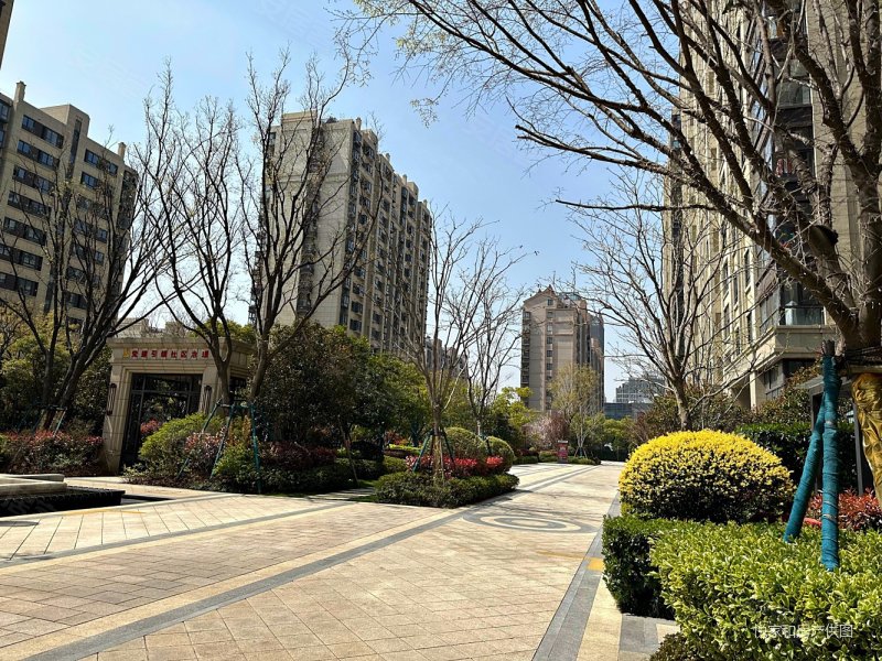 昆山房产网>昆山二手房>周市镇二手房>卜蜂莲花二手房>花都艺墅>800