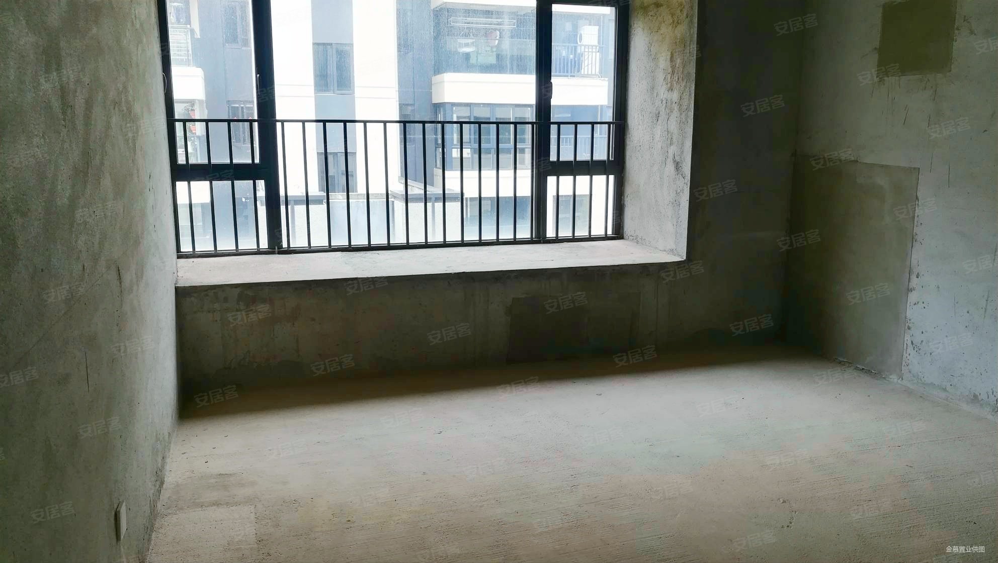 南宁房产网>南宁二手房>青秀二手房>青秀周边二手房>中海半山壹号>