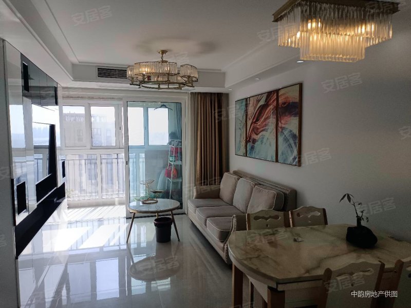 花园里地铁4号线香漫雅园三室两厅一卫精装出售