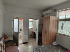 马庄新村爱的家园出租两室一厅标间，环境好近地铁无中介费。