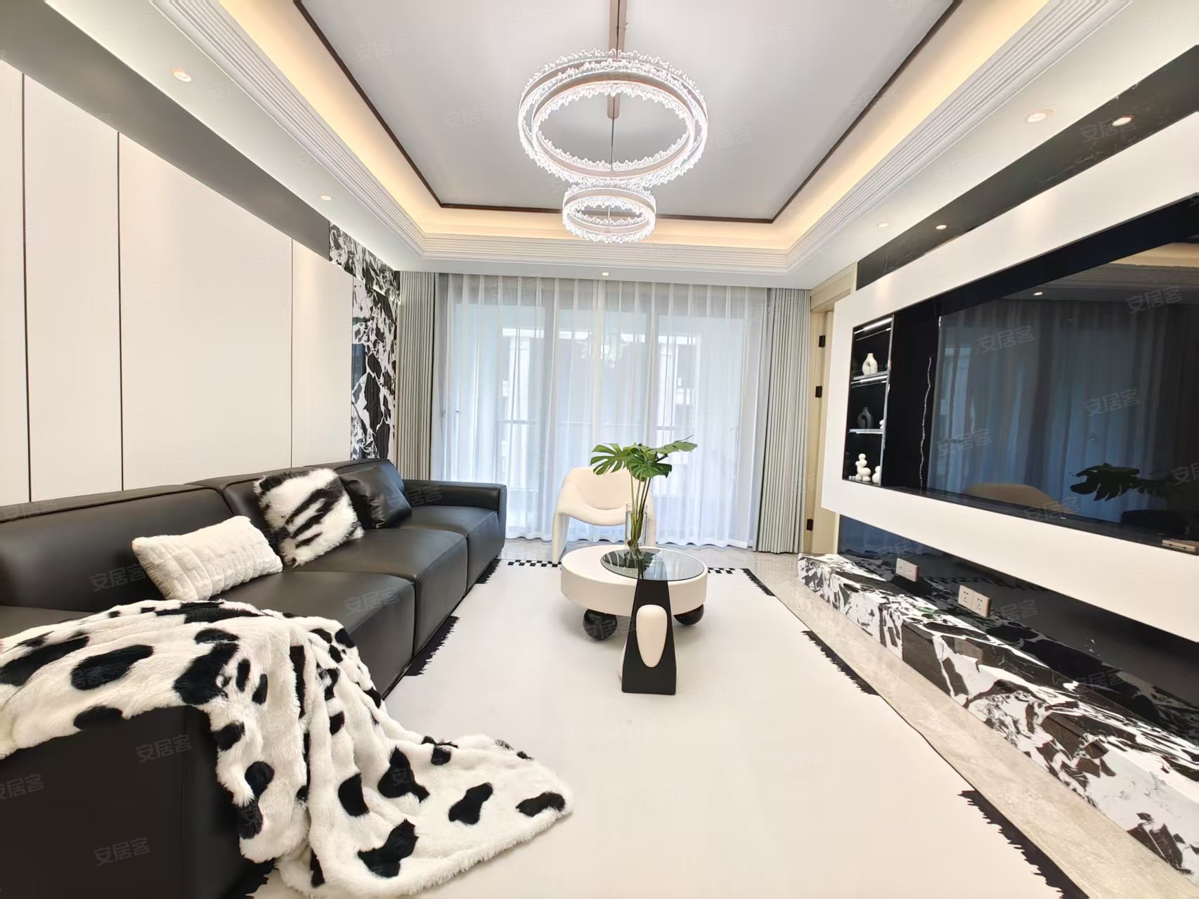 实拍海东俊园 押一付一 无中介 近滇池小镇 会展中心