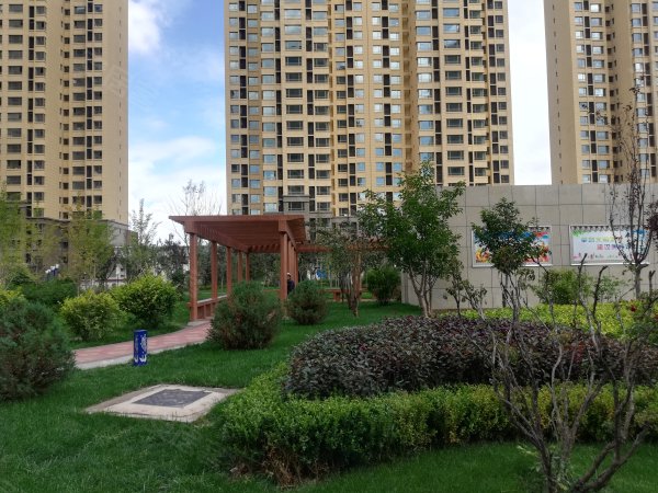 龙湾半岛优点,不足,定西龙湾半岛怎么样,龙湾半岛周边房产中介经纪人