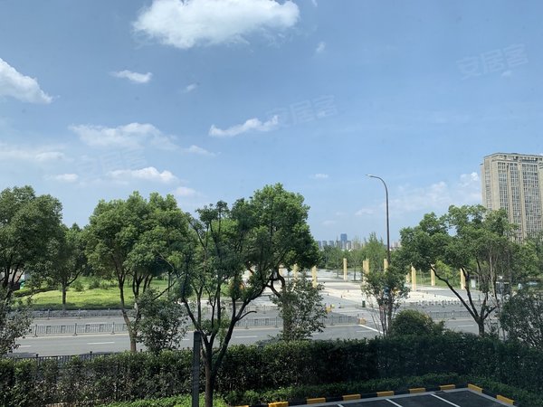 绍兴柯桥柯桥宝业大坂绿园大坂湖景房可以空房出租也可以配家电家具