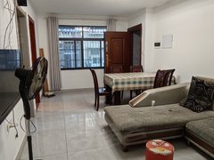 当阳长坂路当阳城区出租玉阳路附近四楼，两室两厅900元月，拎包入住！出租房源真实图片