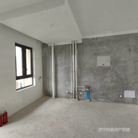 中南珑悦3室2厅3卫165㎡南北189万