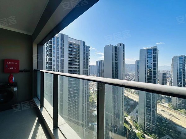 杭州富阳富春秦望府北一区富阳秦望府一线江景房 江边一脚步路 西边套