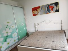湖州吴兴西南新城七里亭佳苑小区，环境不错，附近有很多厂区，有超市可短租的哦出租房源真实图片