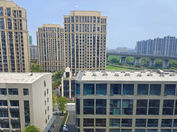 杭州萧山开发区奥体华悦城(商住楼)振宁路地铁口,独门独户单身公寓