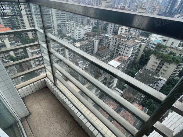 【多图】东山雅筑,东风东租房,东山雅筑小区 西南向中层三房 近育才